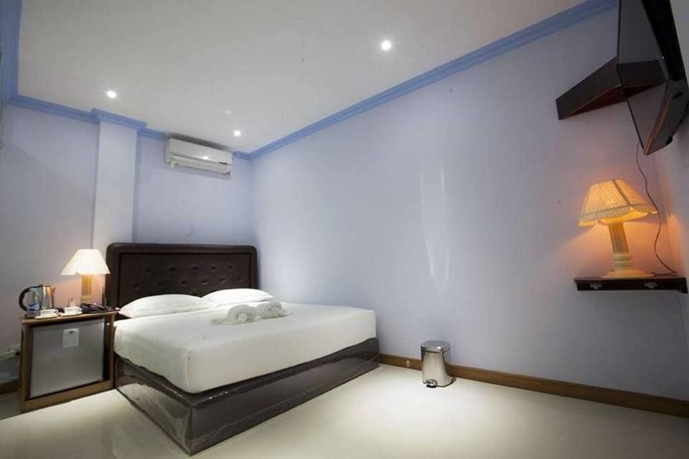 Woodland Hotel Yangon Exterior foto