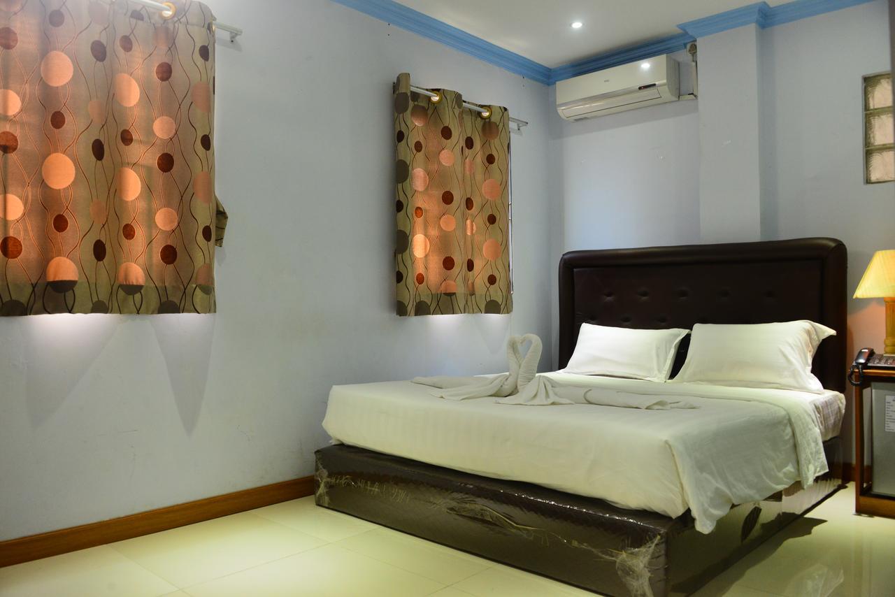 Woodland Hotel Yangon Exterior foto