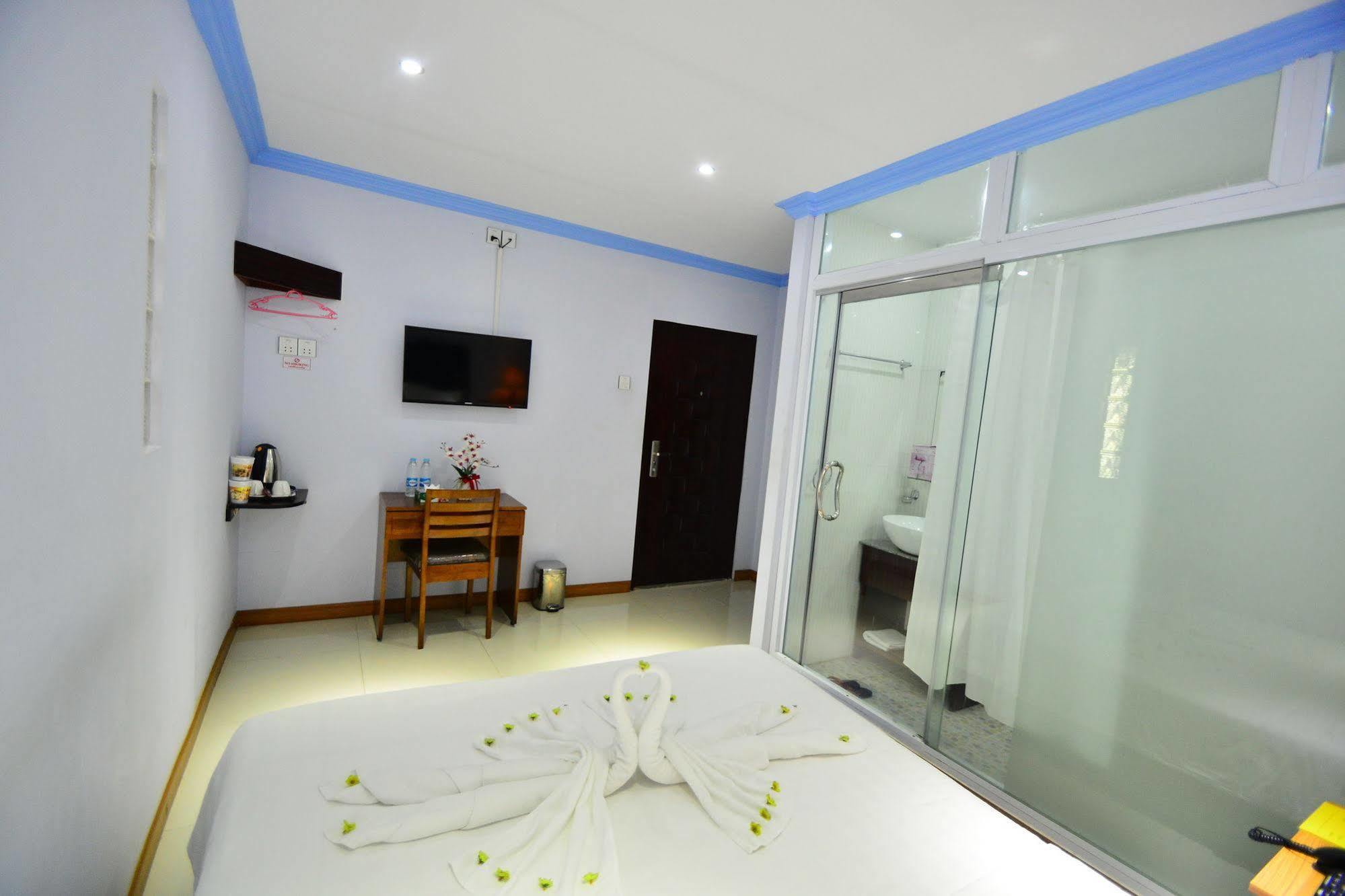 Woodland Hotel Yangon Exterior foto