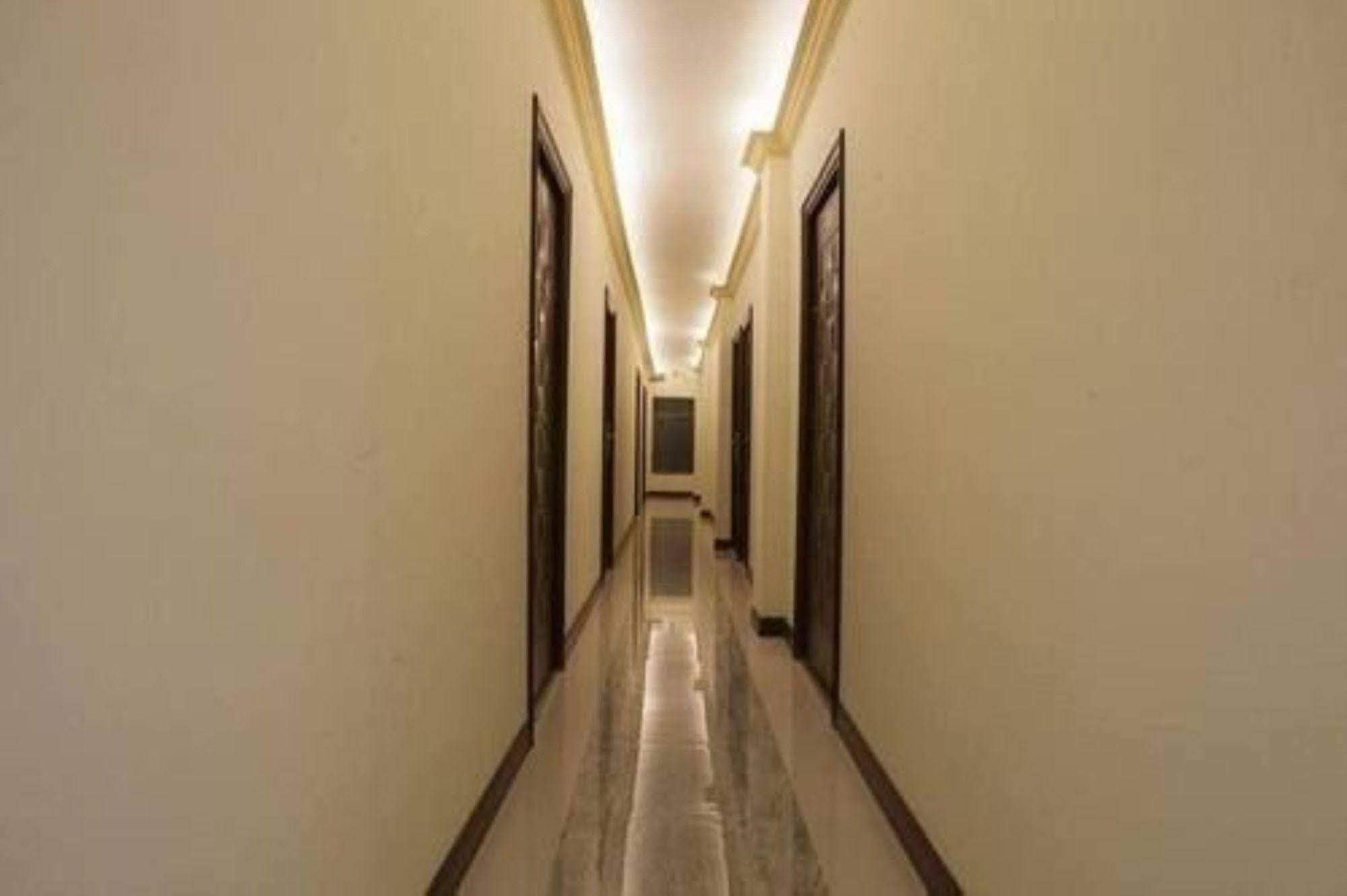 Woodland Hotel Yangon Exterior foto